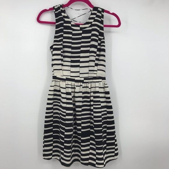 Parker Dresses & Skirts - Parker Black White Silk Crisscrossing Back Dress